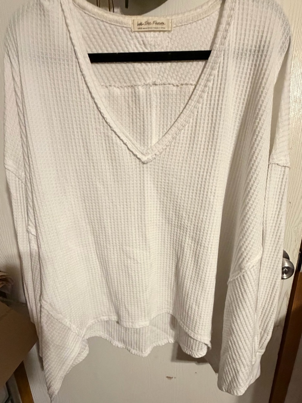 We The Free Free People Oversized Waffle Knit V-Neck Thermal Top White L